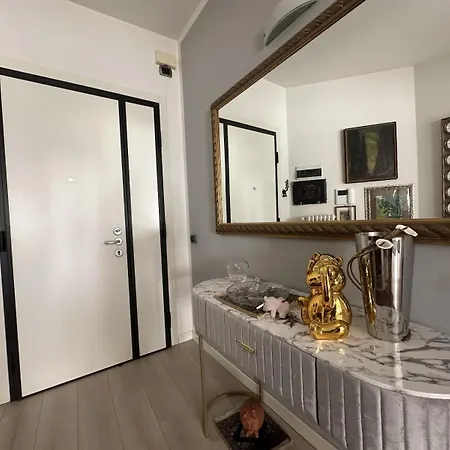Comfort E Charme Nel Cuore Di Tv Apartamento